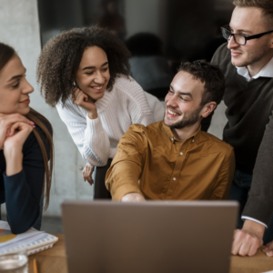 Mercúrio Retrógrado no trabalho: coincidência ou oportunidade para comunicar melhor?